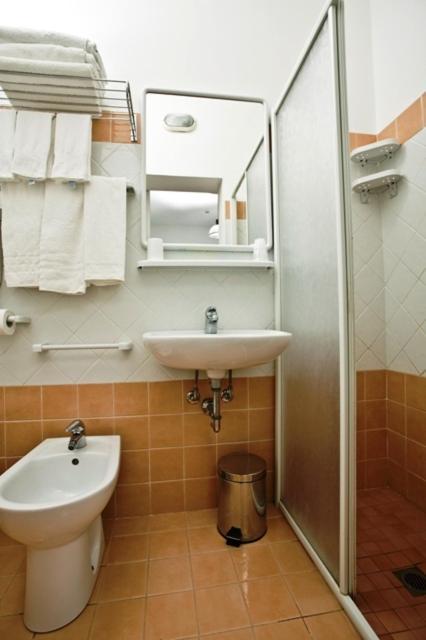Albergo Villa Mauri Римини Экстерьер фото